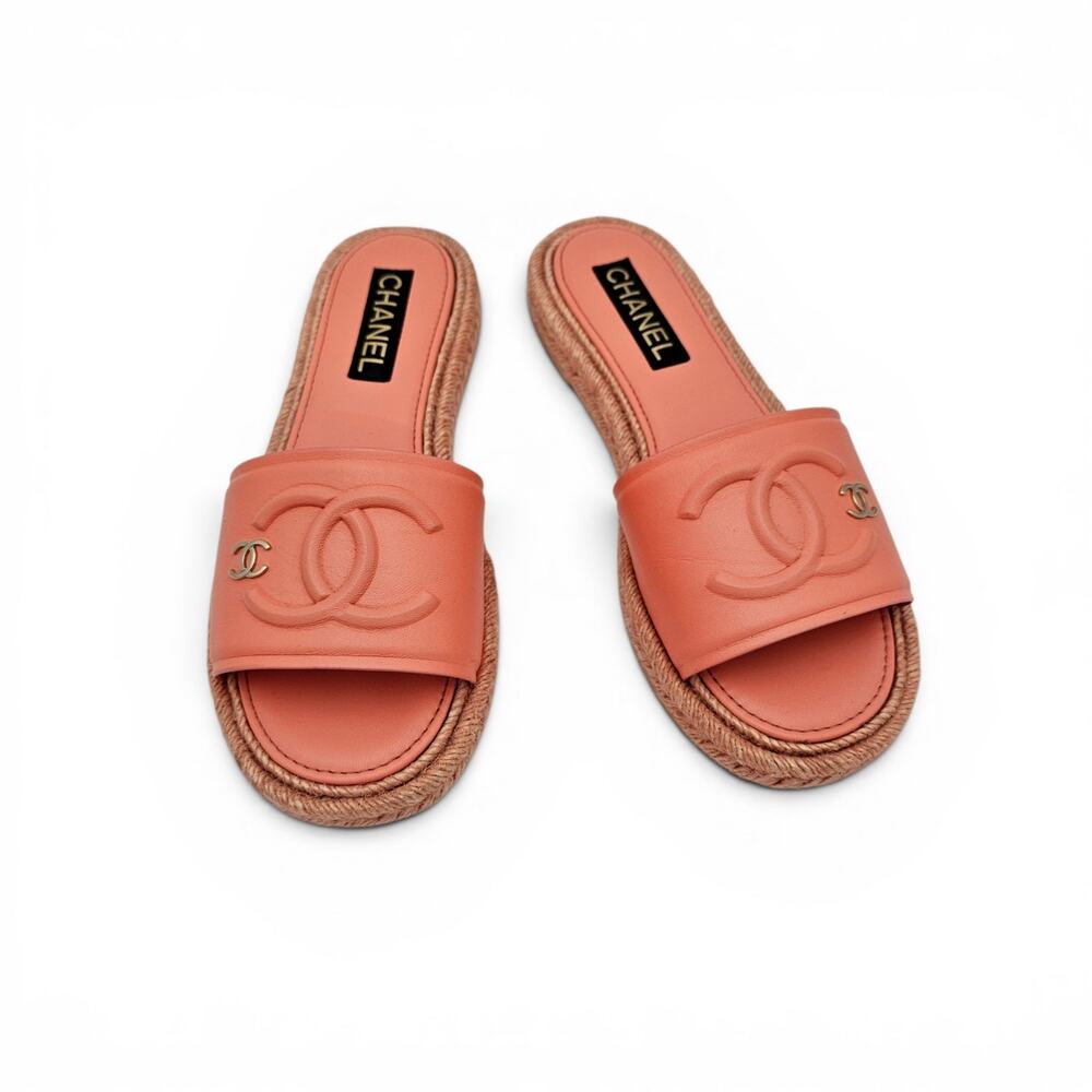 Chanel CC Logo Orange Coral Leather Flat Slide Sandal Jute Size 41 10 10.5
